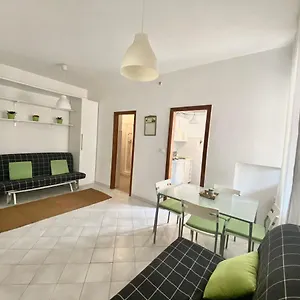 Apartment Lcc - Centralissimo - 100 Mt Da Piazza Mazzini - 50 Mt Dal Mare - Immobil Relax, Lido di Jesolo